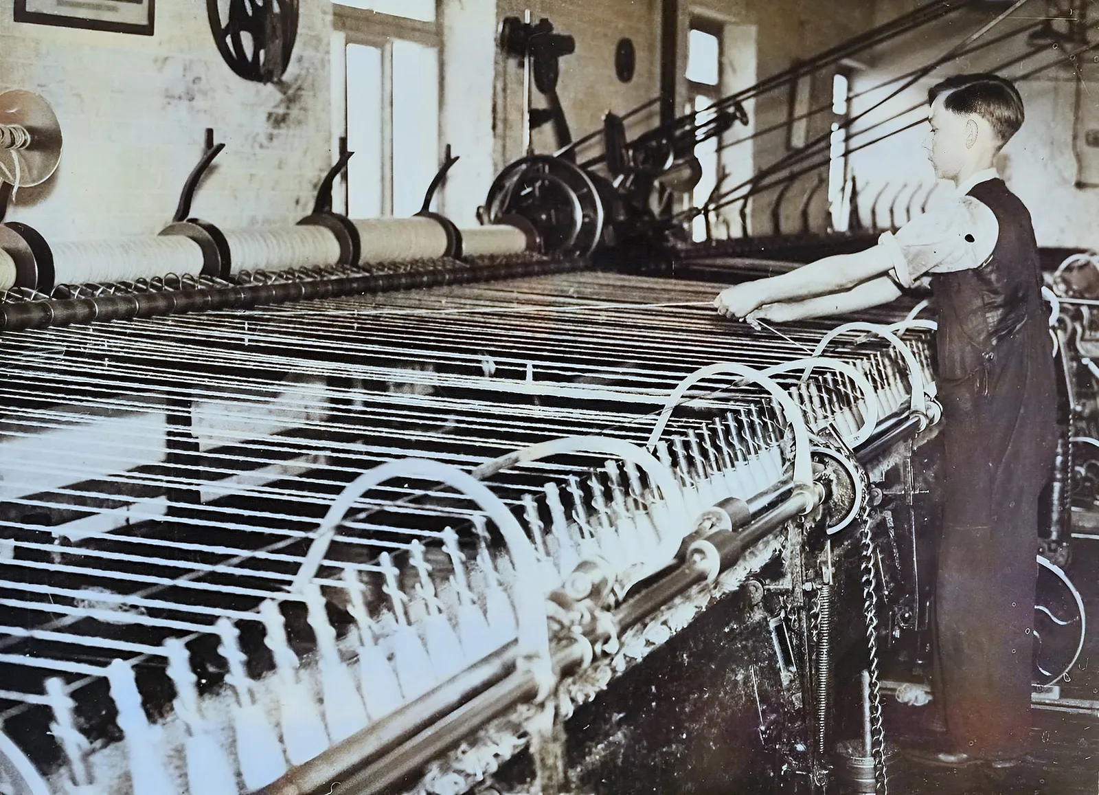 Mules were eventually scaled to fill huge “Manufactories”